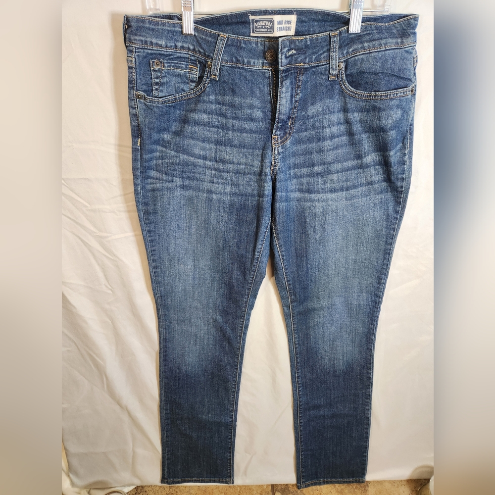 Signature by Levi women mid rise straight jeans